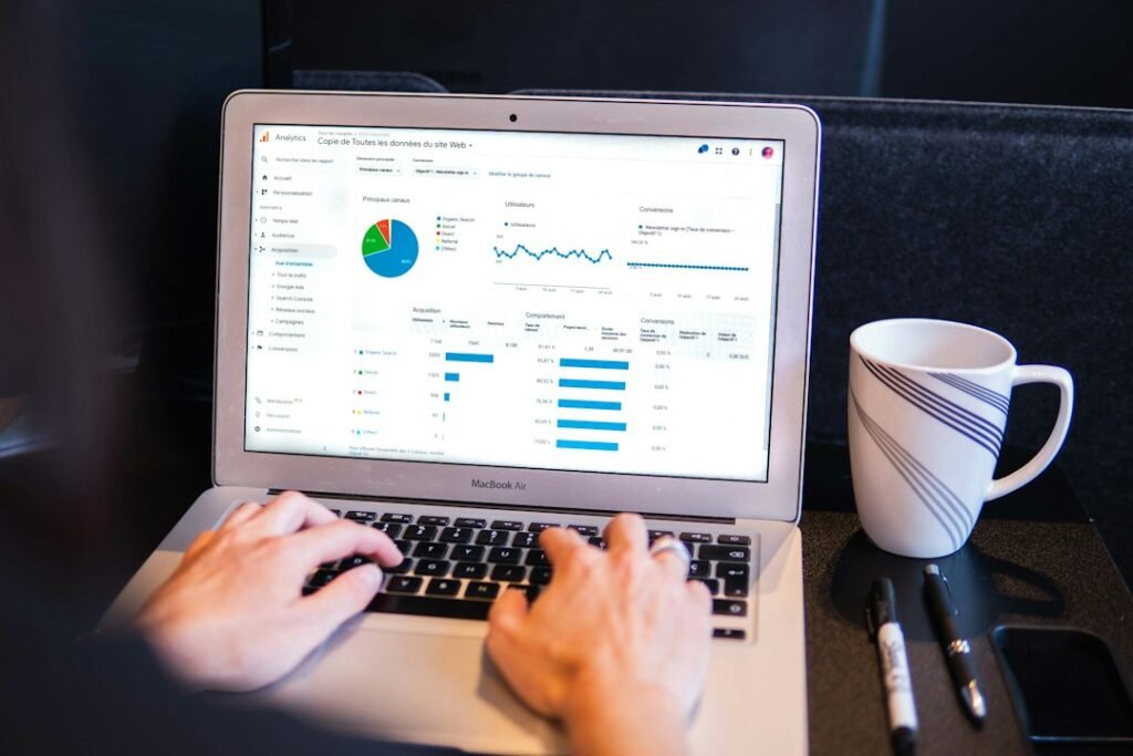 Digital analytics report for monitoring website visibility
